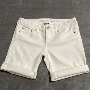 American Eagle Stretch White Shorts
